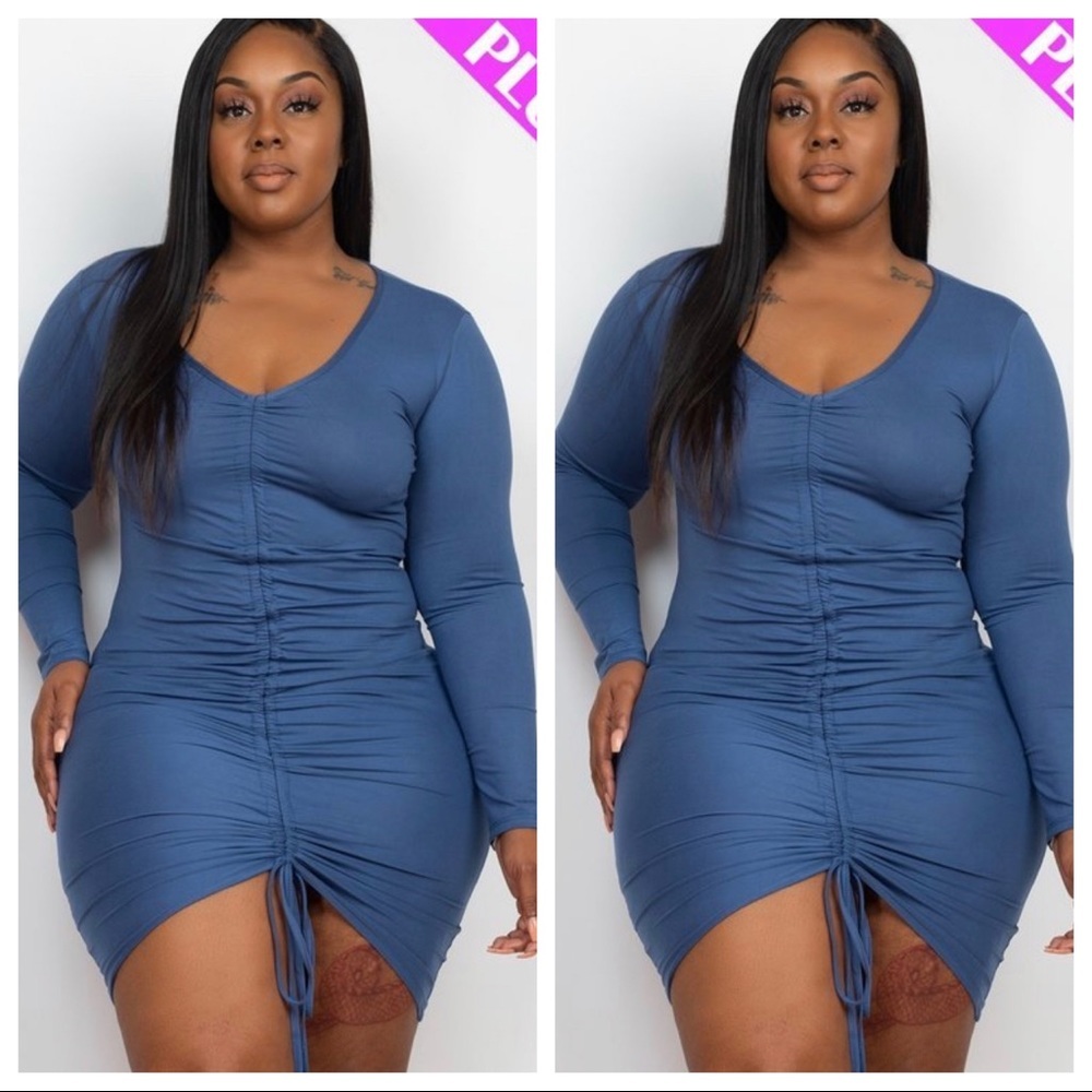J. ELISE BOUTIQUE NEW TRENDY PLUS SIZE BLUE HAZE LONG SLEEVE RUCHED MIDI DRESS